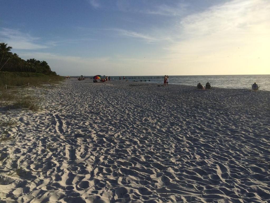 Pool Home With A New Sparkling Pool, Close To Beach, Lovely Lake View North Naples Eksteriør bilde