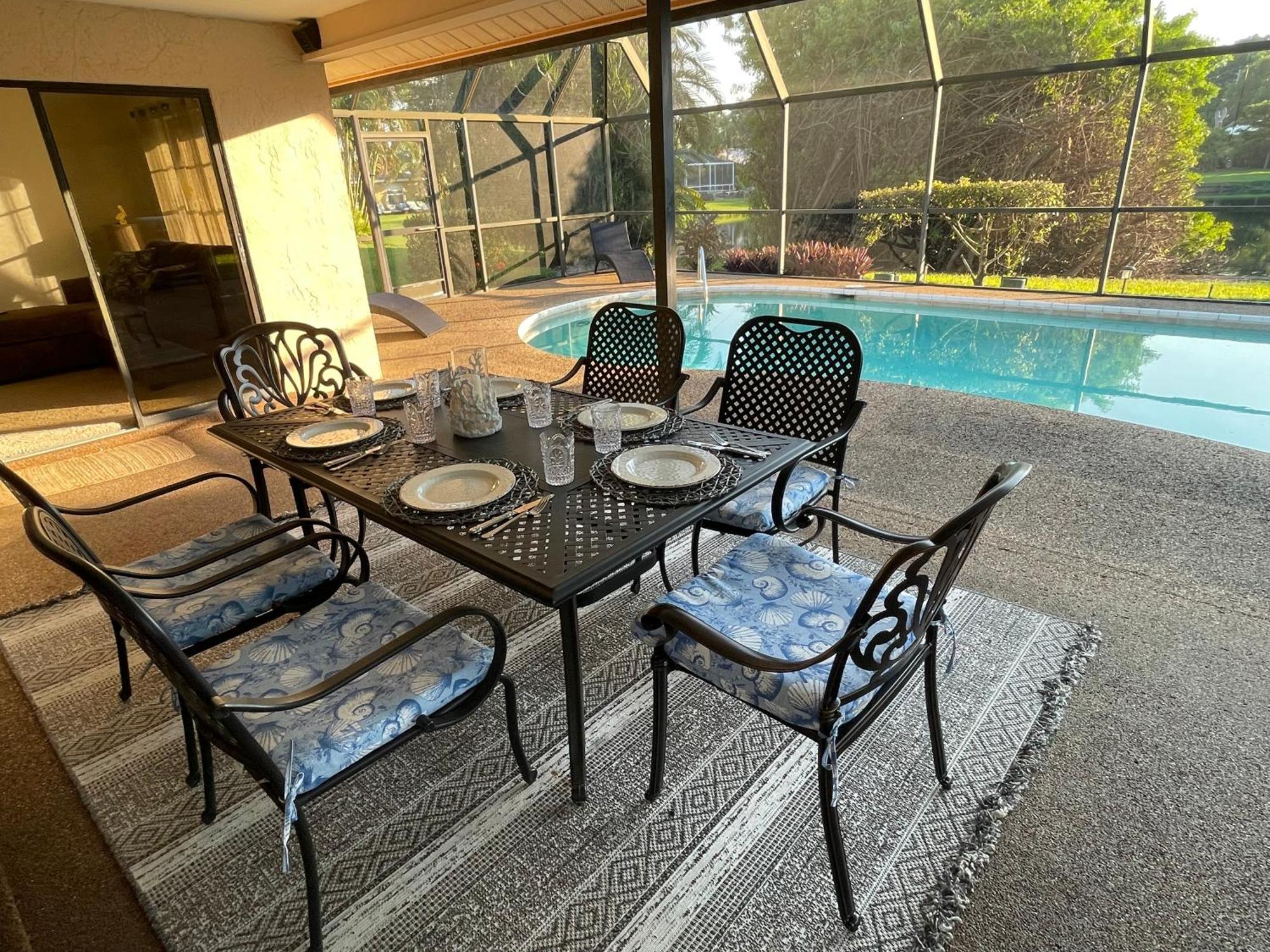 Pool Home With A New Sparkling Pool, Close To Beach, Lovely Lake View North Naples Eksteriør bilde