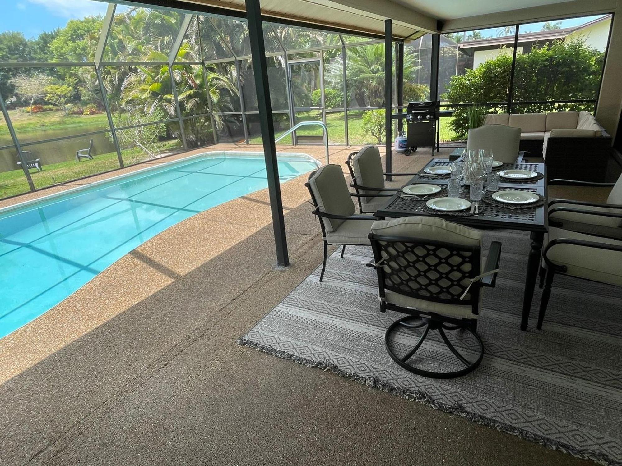 Pool Home With A New Sparkling Pool, Close To Beach, Lovely Lake View North Naples Eksteriør bilde