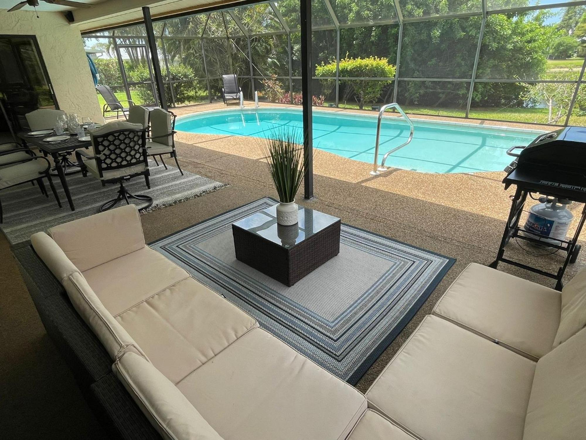 Pool Home With A New Sparkling Pool, Close To Beach, Lovely Lake View North Naples Eksteriør bilde